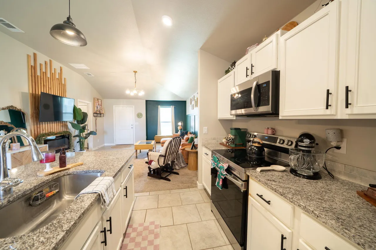 Photo 17 — 7416 32nd Street, Lubbock, TX 79407