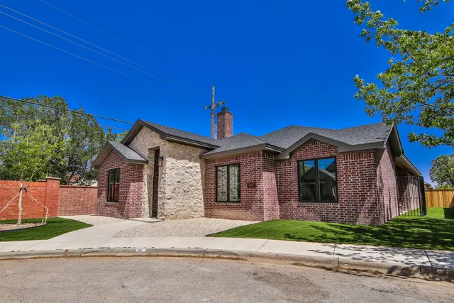 Photo 2 — 401 Troy Avenue, Lubbock, TX 79416