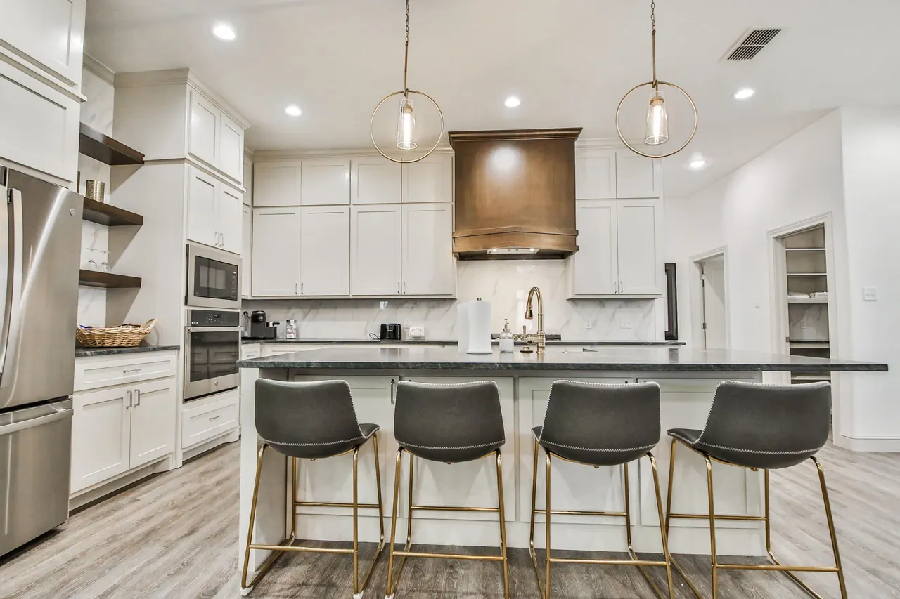 Photo 11 — 401 Troy Avenue, Lubbock, TX 79416