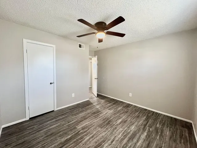 Photo 6 — 3110 Salisbury Avenue C, Lubbock, TX 79410