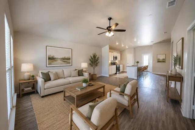 Photo 6 — 13708 Avenue R, Lubbock, TX 79423
