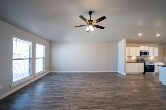 Photo 8 — 13708 Avenue R, Lubbock, TX 79423