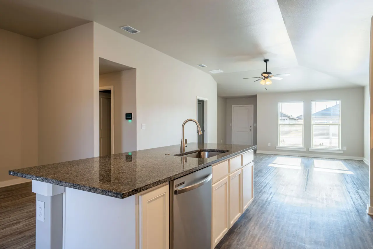 Photo 18 — 13708 Avenue R, Lubbock, TX 79423