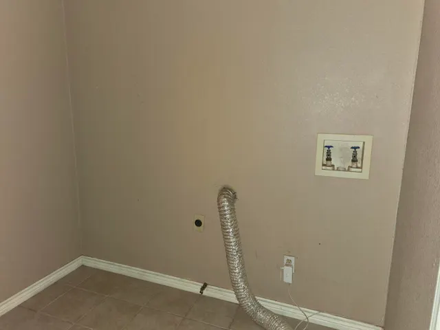 Photo 8 — 104 N Avenue N, Lamesa, TX 79331