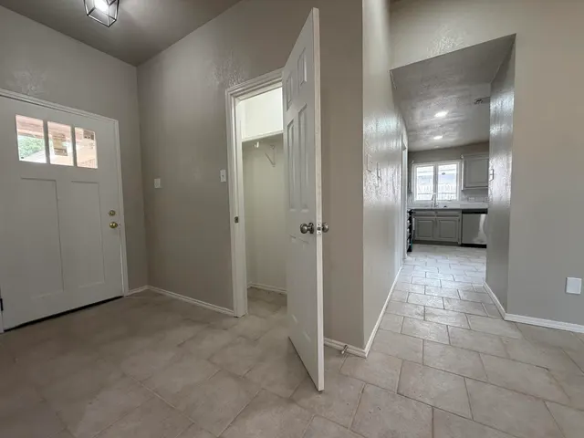 Photo 3 — 5723 91st Street, Lubbock, TX 79424