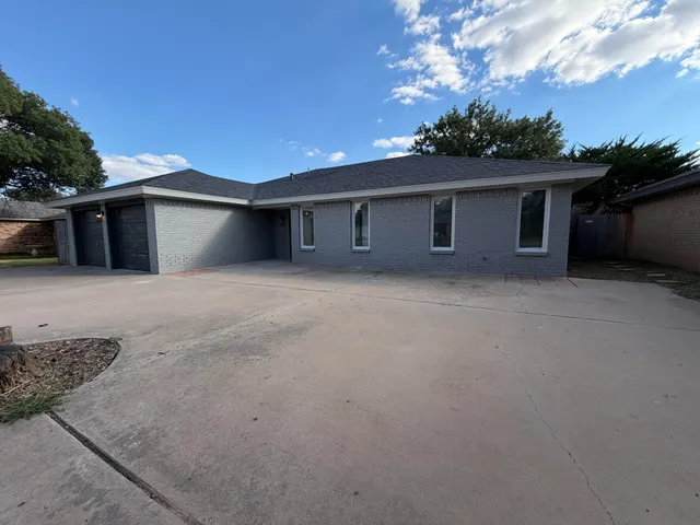 Photo 2 — 5723 91st Street, Lubbock, TX 79424
