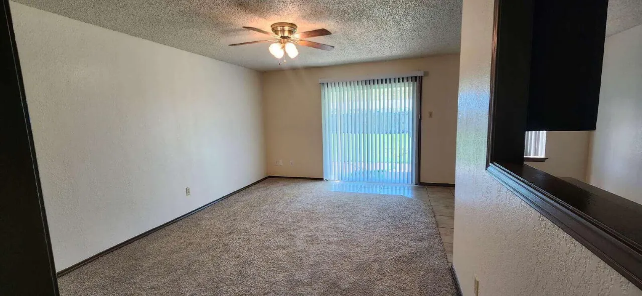 Photo 2 — 5917 16th Street, Lubbock, TX 79416