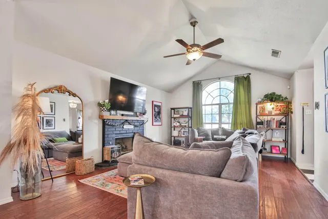 Photo 5 — 6018 74th Street, Lubbock, TX 79424