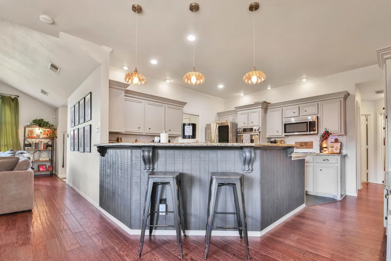 Photo 11 — 6018 74th Street, Lubbock, TX 79424
