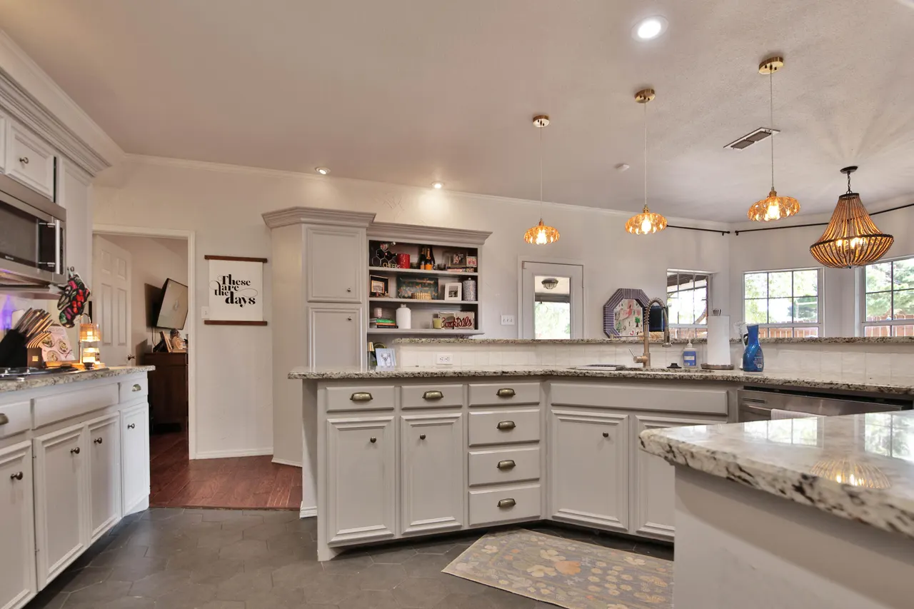 Photo 14 — 6018 74th Street, Lubbock, TX 79424