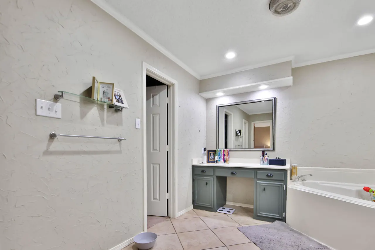 Photo 34 — 6018 74th Street, Lubbock, TX 79424