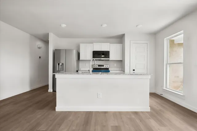 Photo 8 — 7437 64th Street, Lubbock, TX 79407