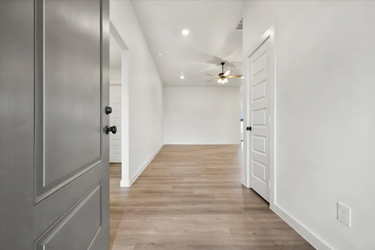 Photo 3 — 6013 Viola Avenue, Lubbock, TX 79407