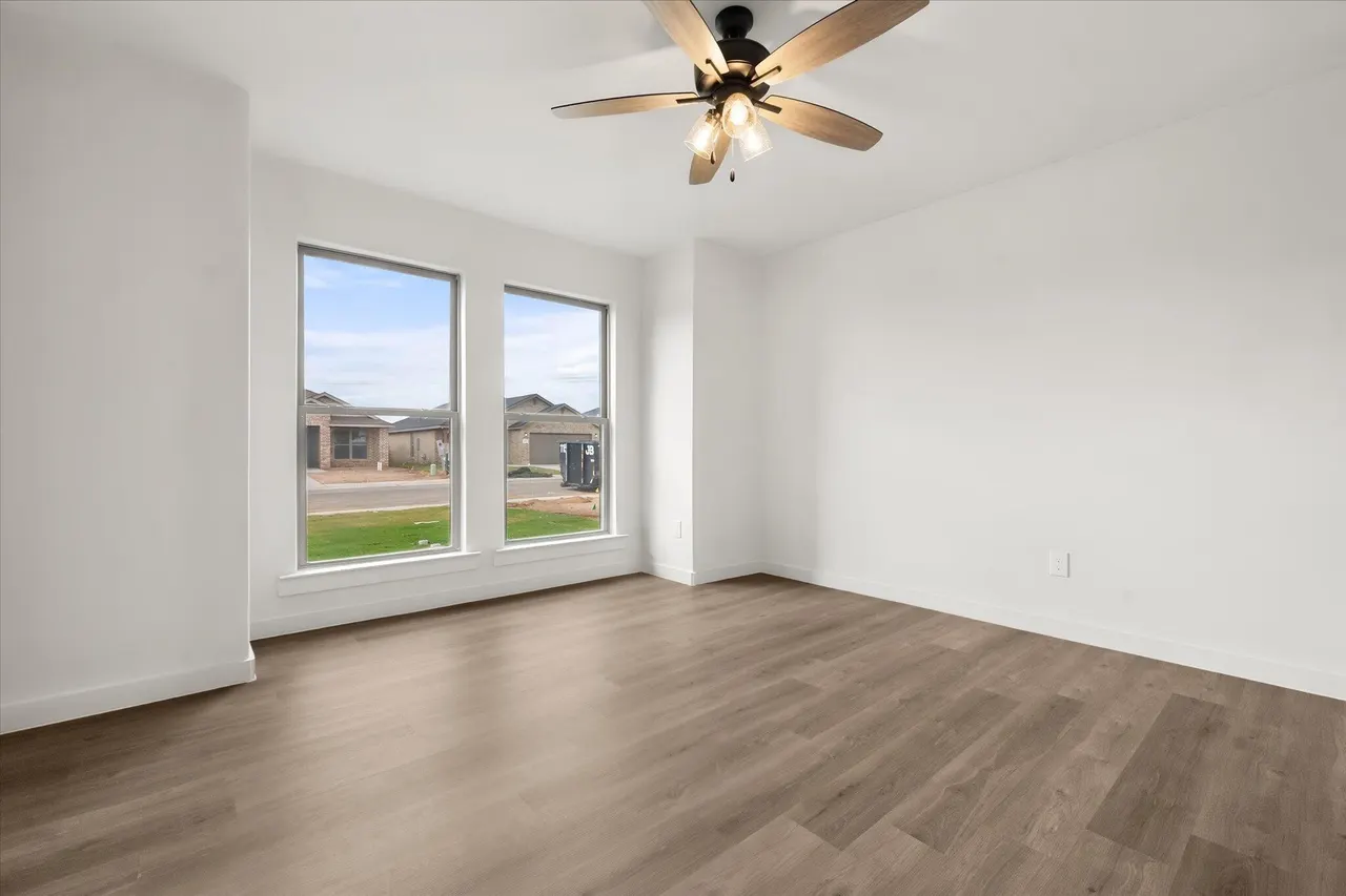 Photo 11 — 6013 Viola Avenue, Lubbock, TX 79407