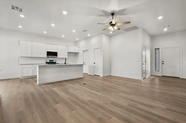 Photo 5 — 6013 Viola Avenue, Lubbock, TX 79407