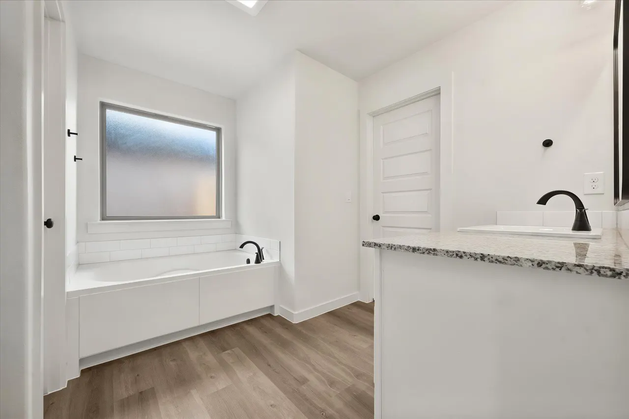 Photo 18 — 6013 Viola Avenue, Lubbock, TX 79407