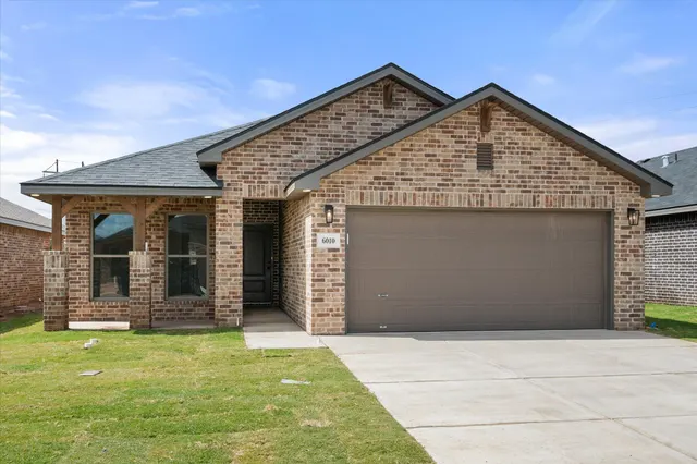 Photo 2 — 6010 Viola Avenue, Lubbock, TX 79407