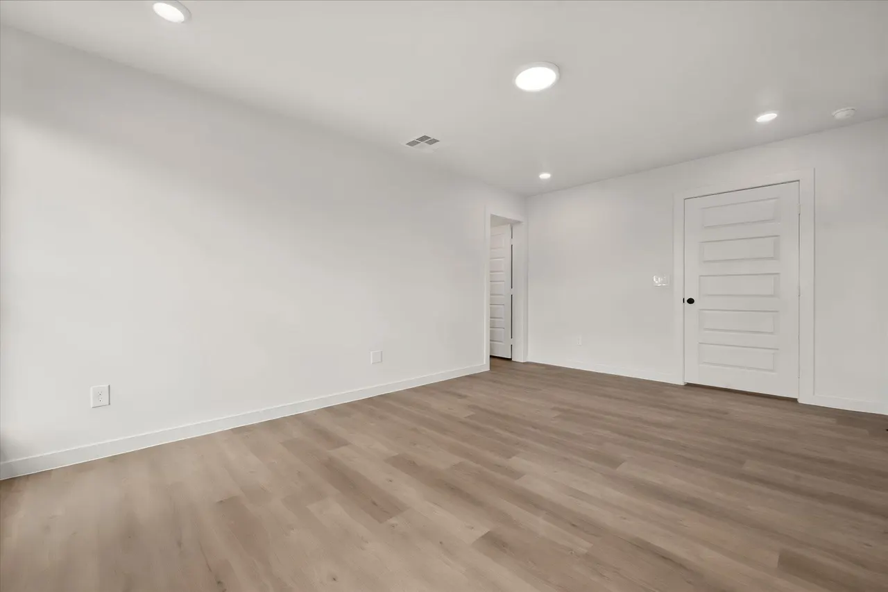 Photo 18 — 6010 Viola Avenue, Lubbock, TX 79407