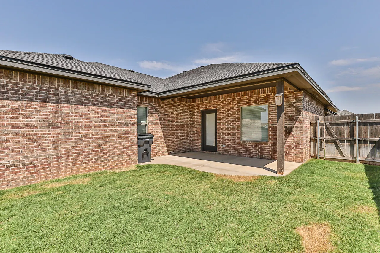 Photo 31 — 2020 102nd Street A, Lubbock, TX 79423