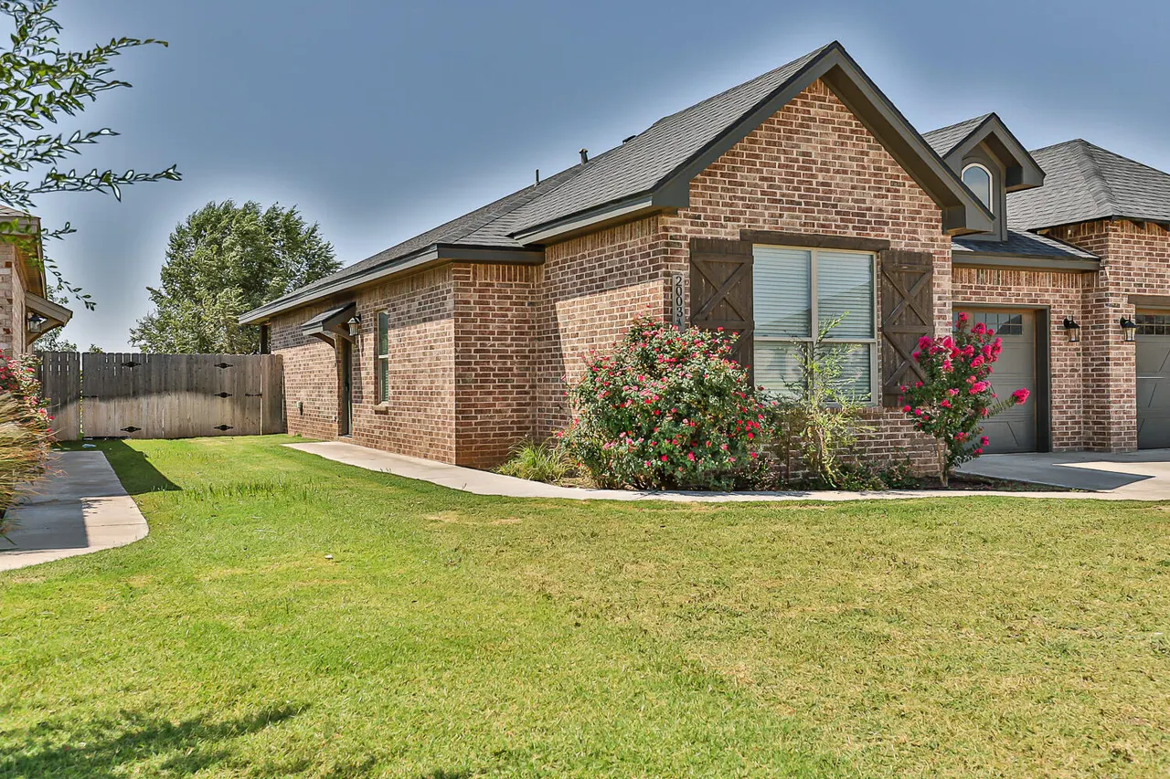 Front exterior — 2020 102nd Street A, Lubbock, TX 79423
