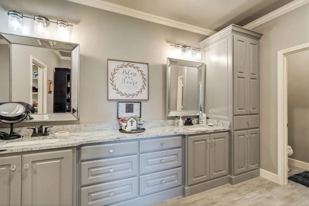 Photo 17 — 501 W 9th Place, Idalou, TX 79329