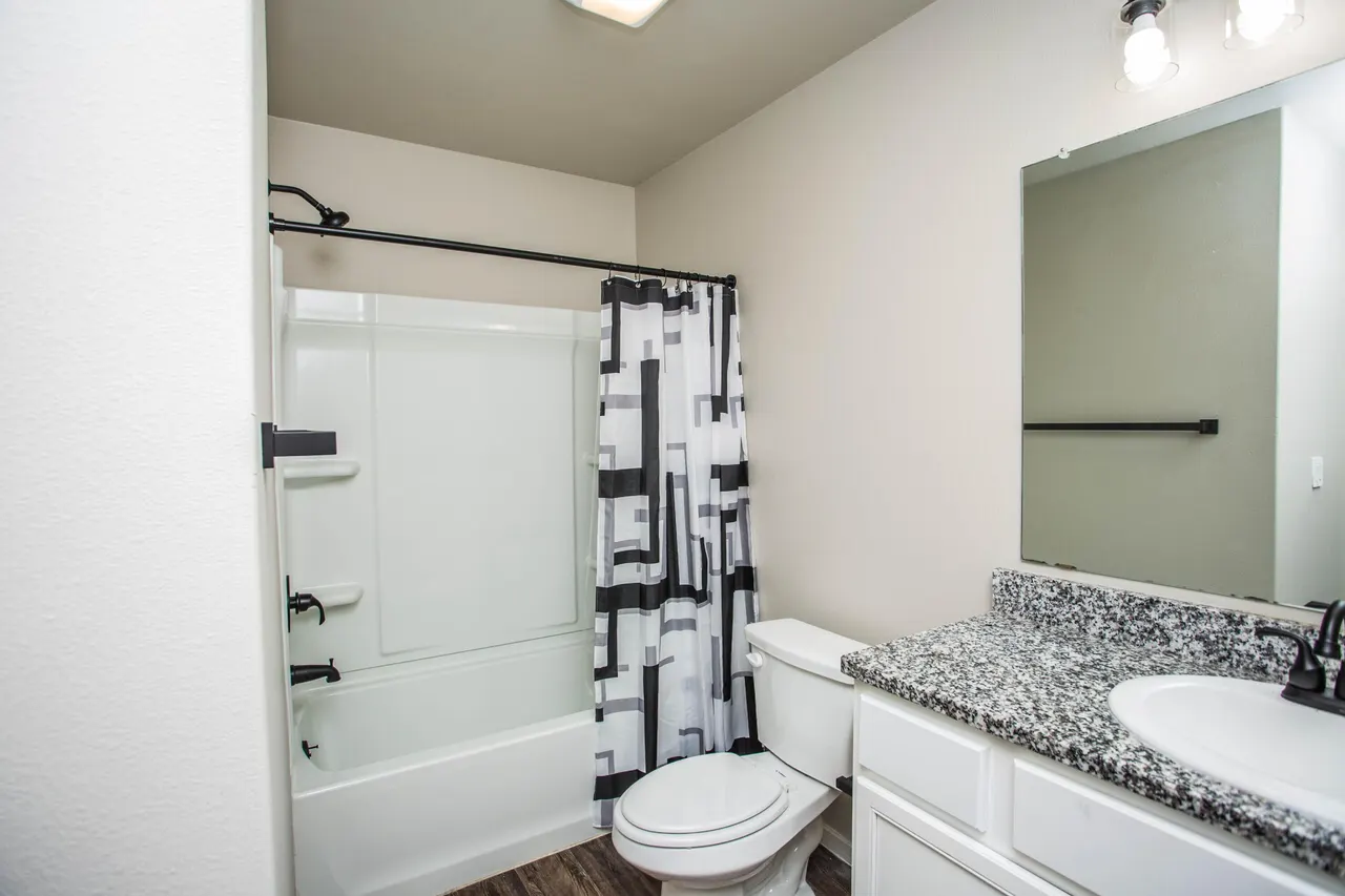 Photo 7 — 2126 N Jayton Avenue B, Lubbock, TX 79403