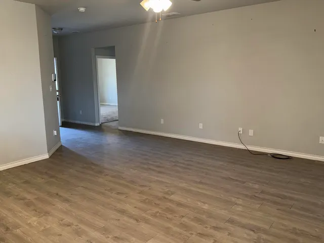 Photo 7 — 7721 95th Street, Lubbock, TX 79424