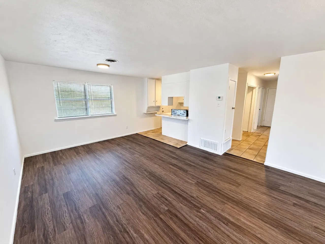 Photo 3 — 5606 44th Street, Lubbock, TX 79414