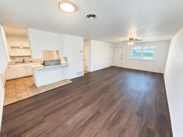 Photo 2 — 5606 44th Street, Lubbock, TX 79414