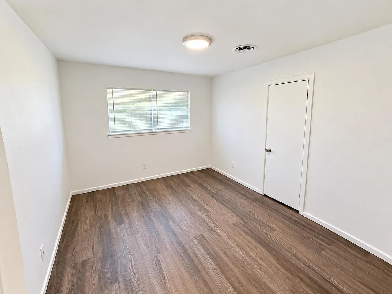 Photo 5 — 5606 44th Street, Lubbock, TX 79414