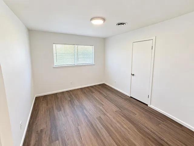 Photo 5 — 5606 44th Street, Lubbock, TX 79414