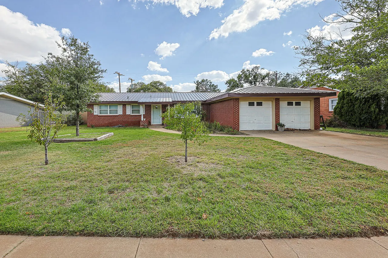 Front exterior — 5415 15th Street, Lubbock, TX 79416