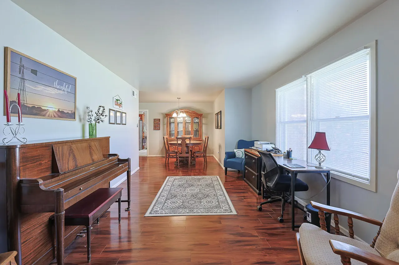 Photo 6 — 5415 15th Street, Lubbock, TX 79416