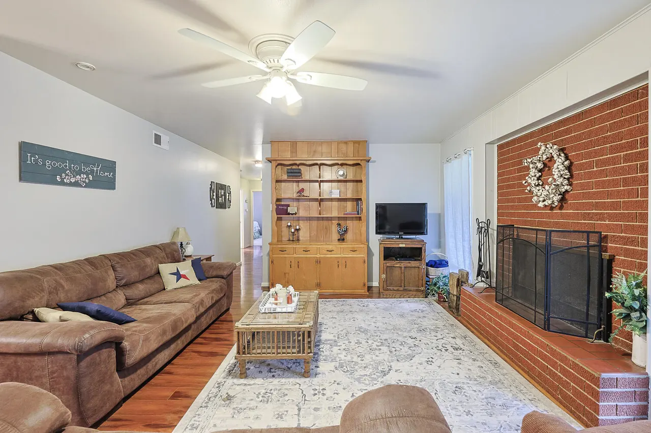 Photo 15 — 5415 15th Street, Lubbock, TX 79416