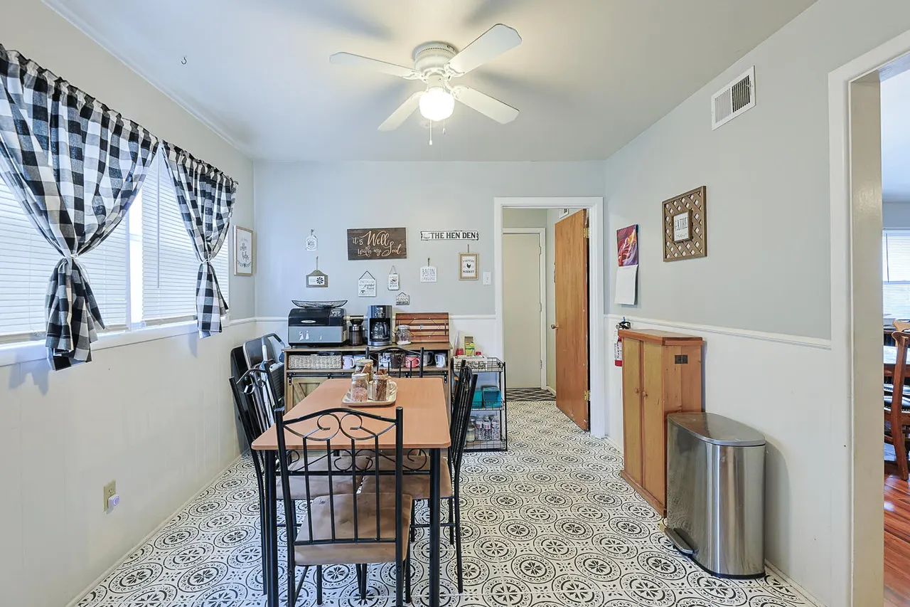 Photo 16 — 5415 15th Street, Lubbock, TX 79416