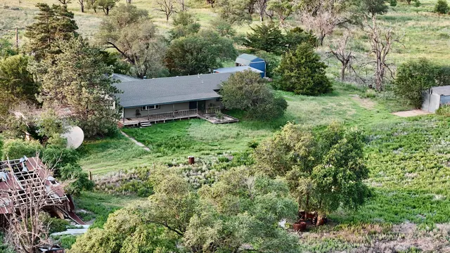 Photo 2 — 6761 County Road 11, Shamrock, TX 79079