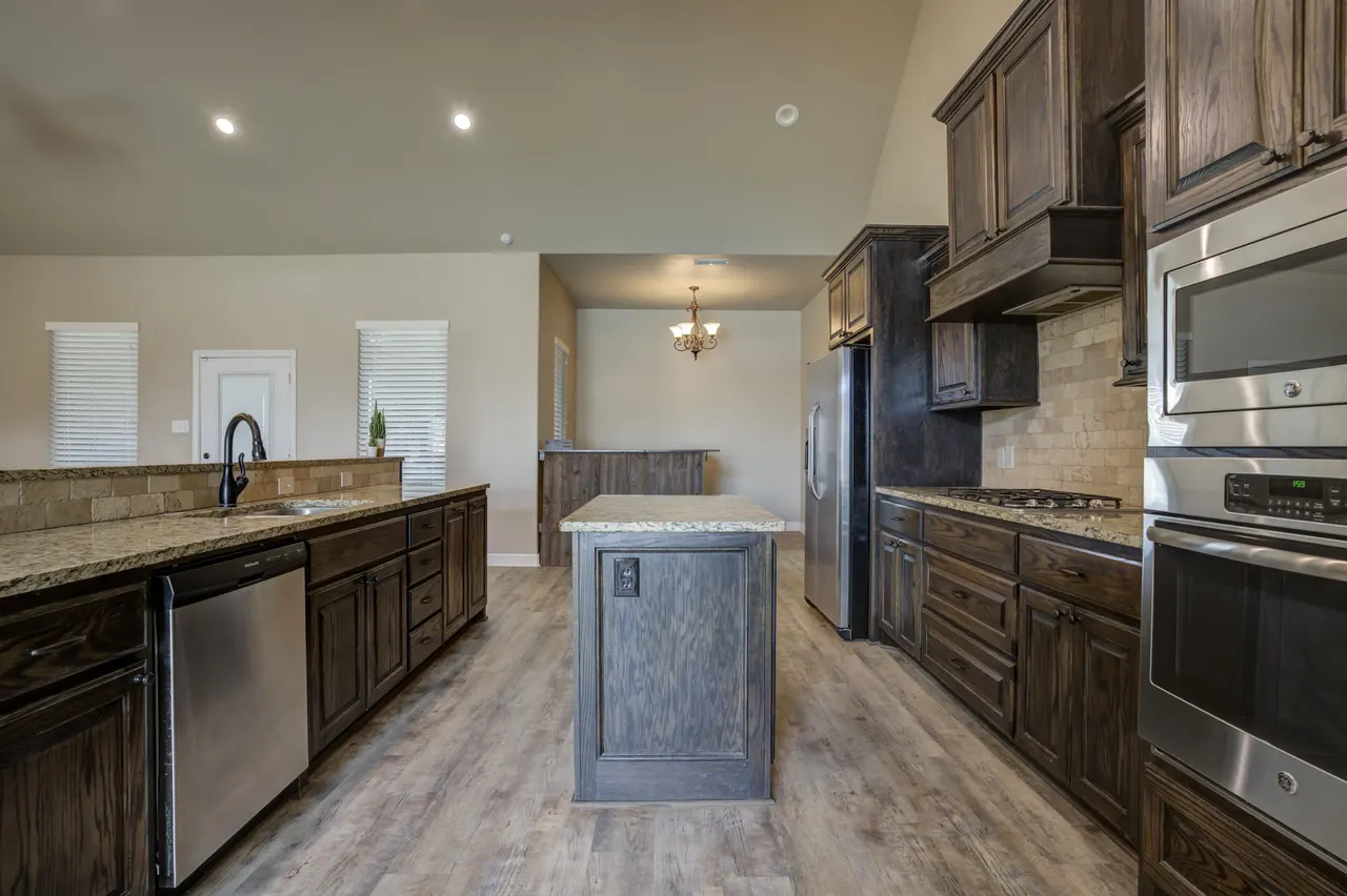 Photo 16 — 6104 96th Street, Lubbock, TX 79424