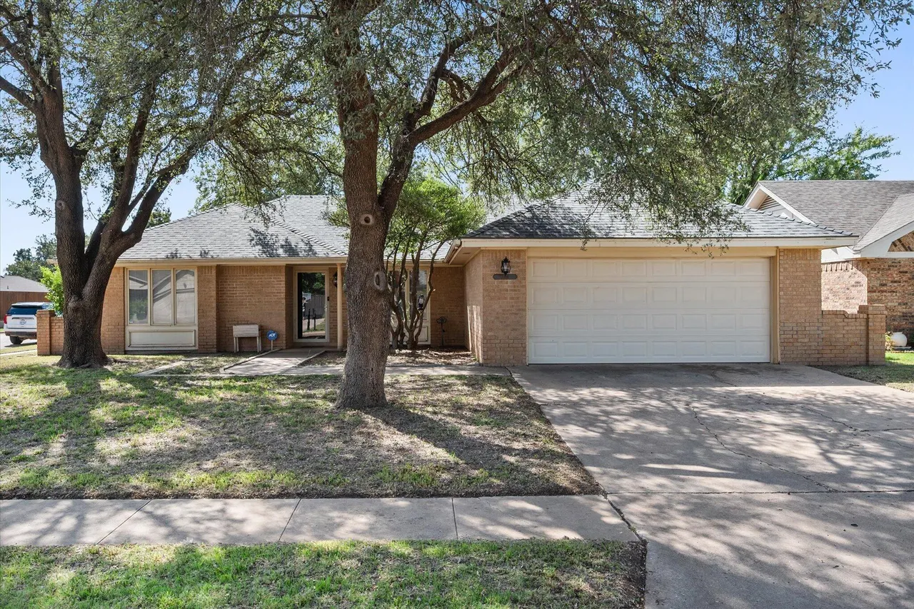 Photo 2 — 3701 100th Street, Lubbock, TX 79423