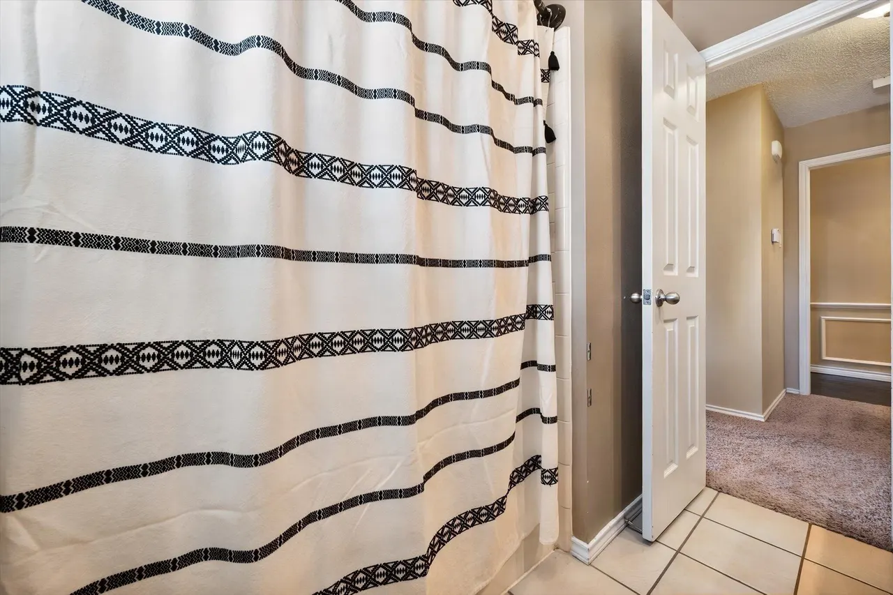 Photo 12 — 3701 100th Street, Lubbock, TX 79423
