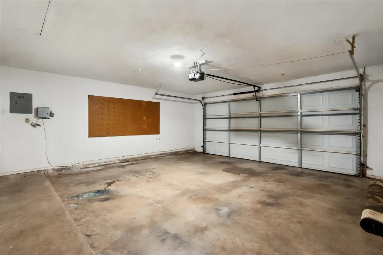 Photo 32 — 3701 100th Street, Lubbock, TX 79423