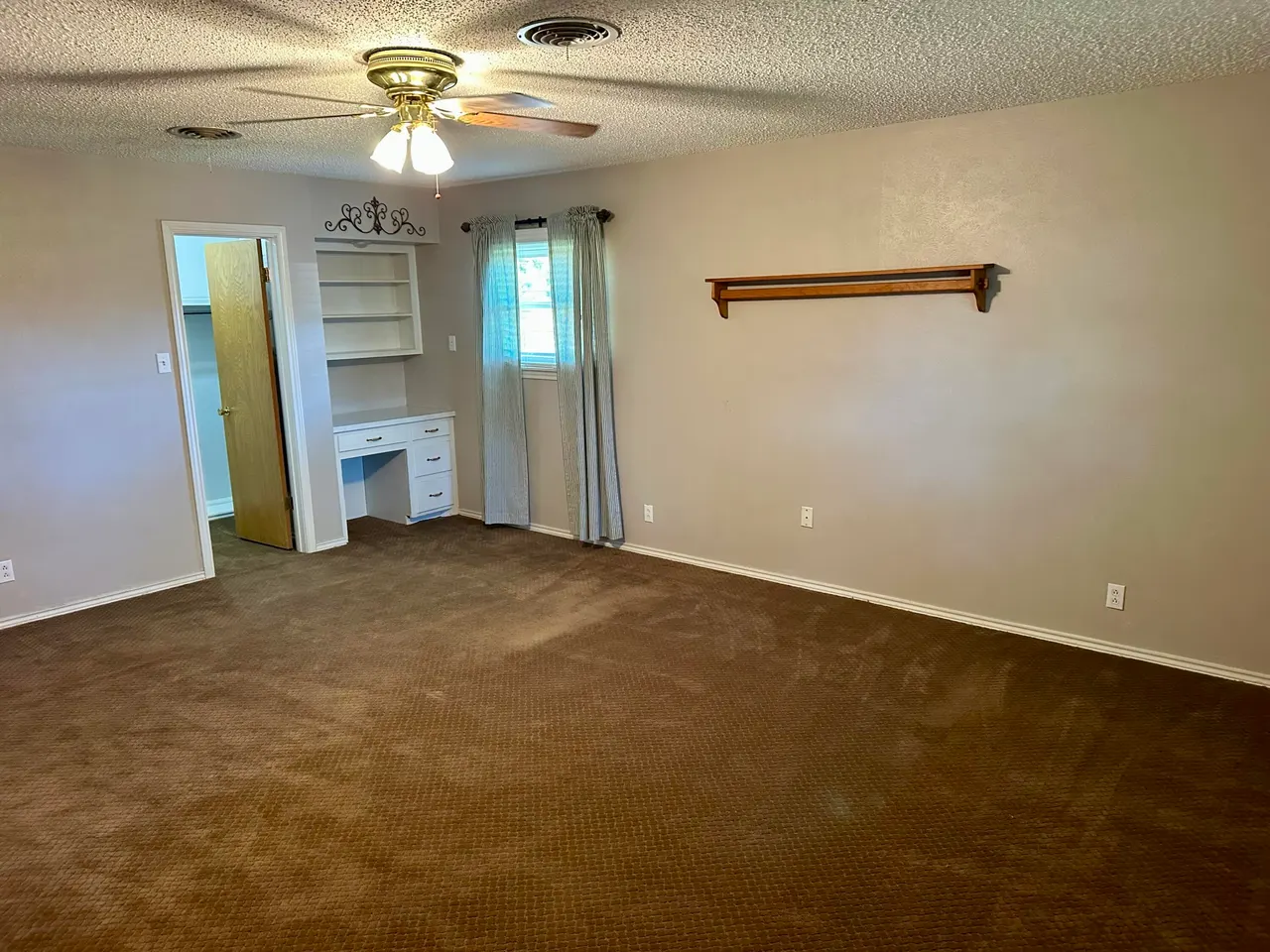 Photo 11 — 1505 W Crosby Street, Slaton, TX 79364