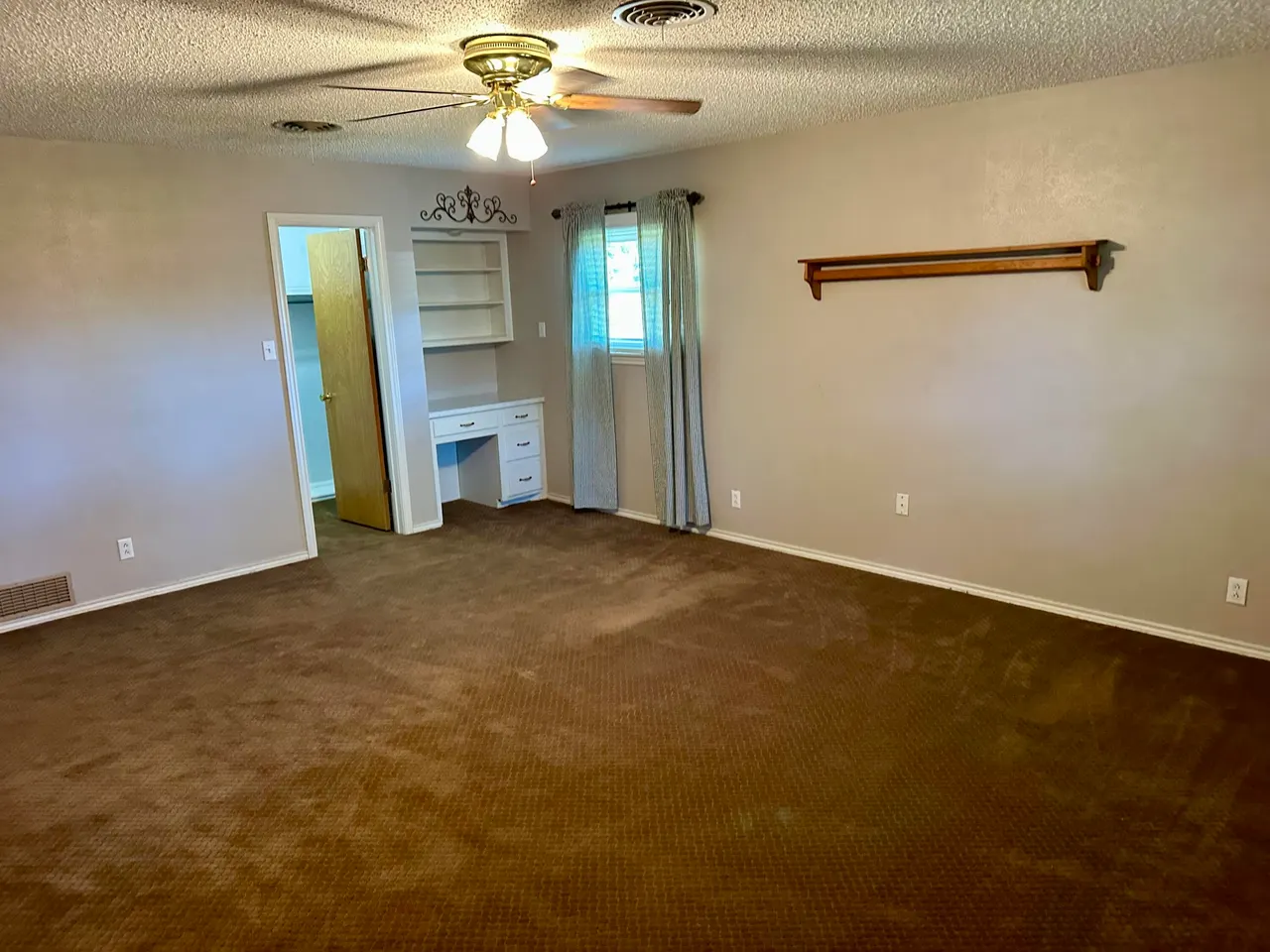 Photo 12 — 1505 W Crosby Street, Slaton, TX 79364