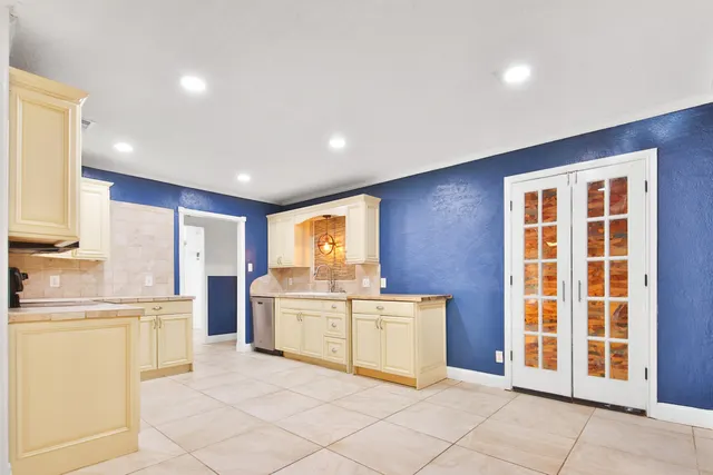 Photo 7 — 3516 52nd Street, Lubbock, TX 79413