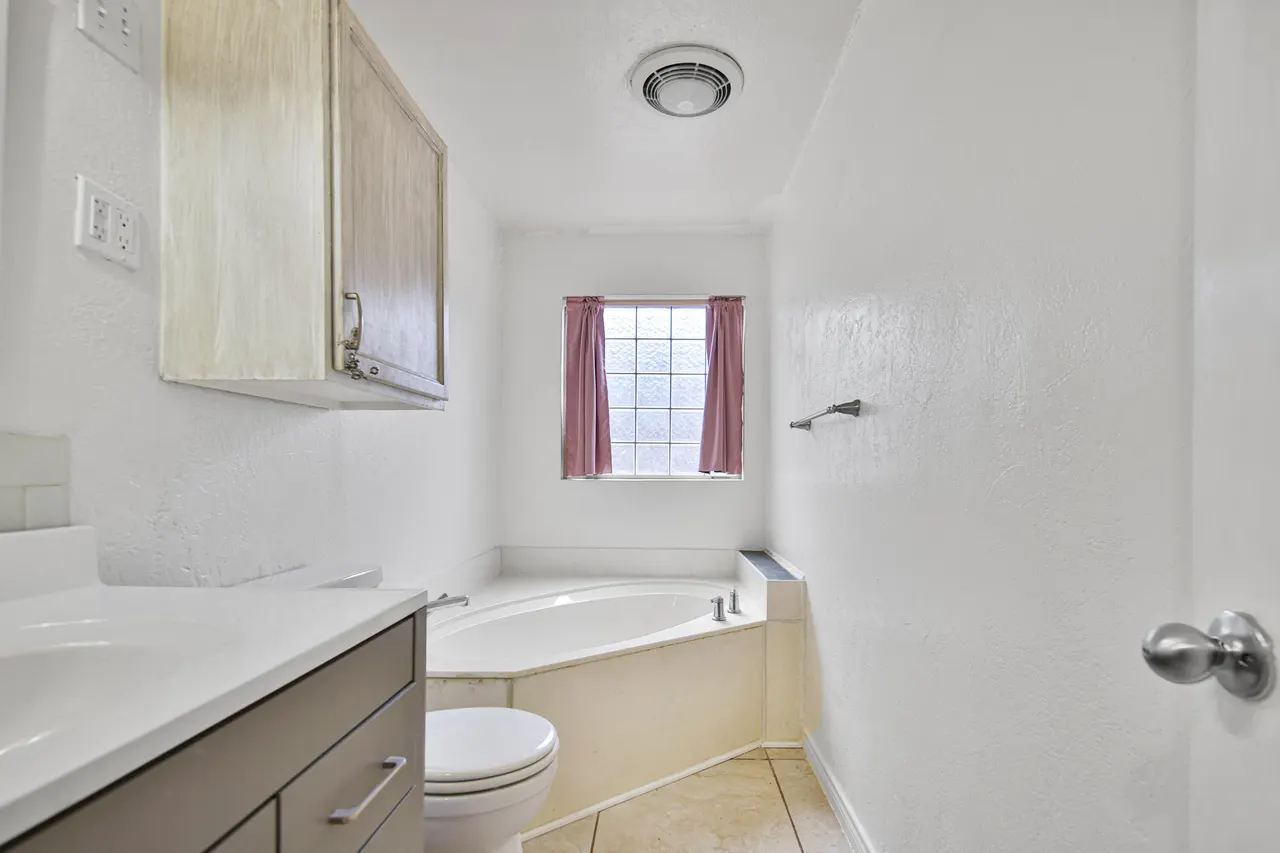 Photo 21 — 3516 52nd Street, Lubbock, TX 79413