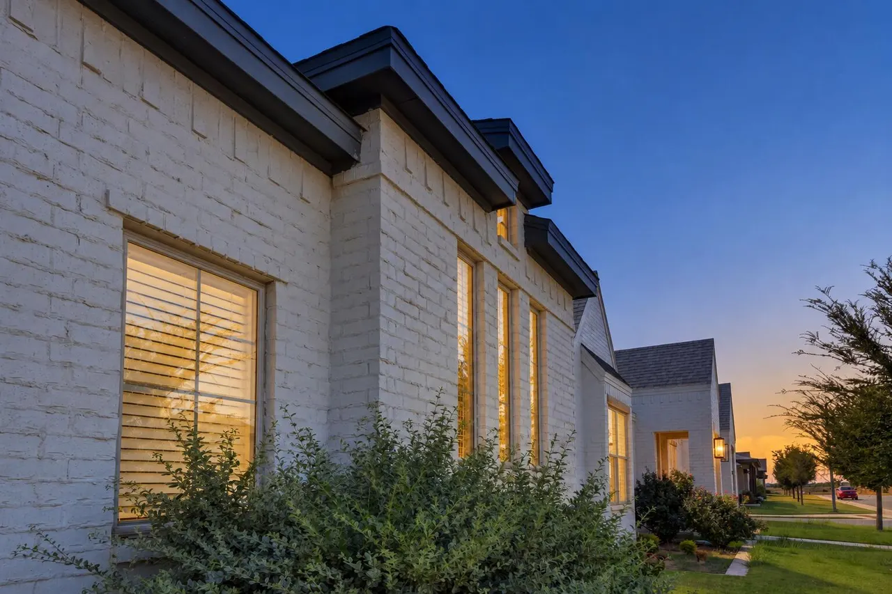 Photo 4 — 3703 142nd Street, Lubbock, TX 79423