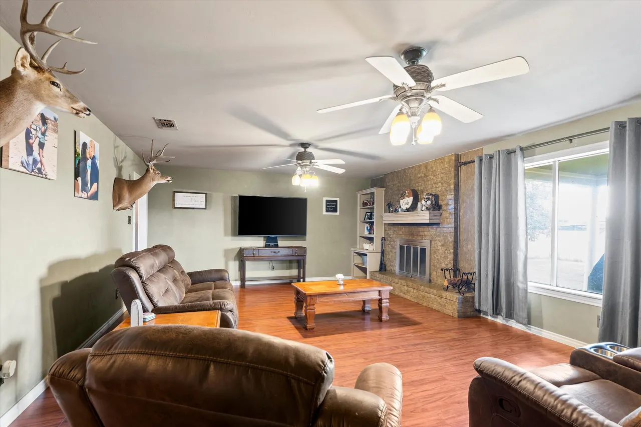 Photo 6 — 230 N 22nd Street, Slaton, TX 79364