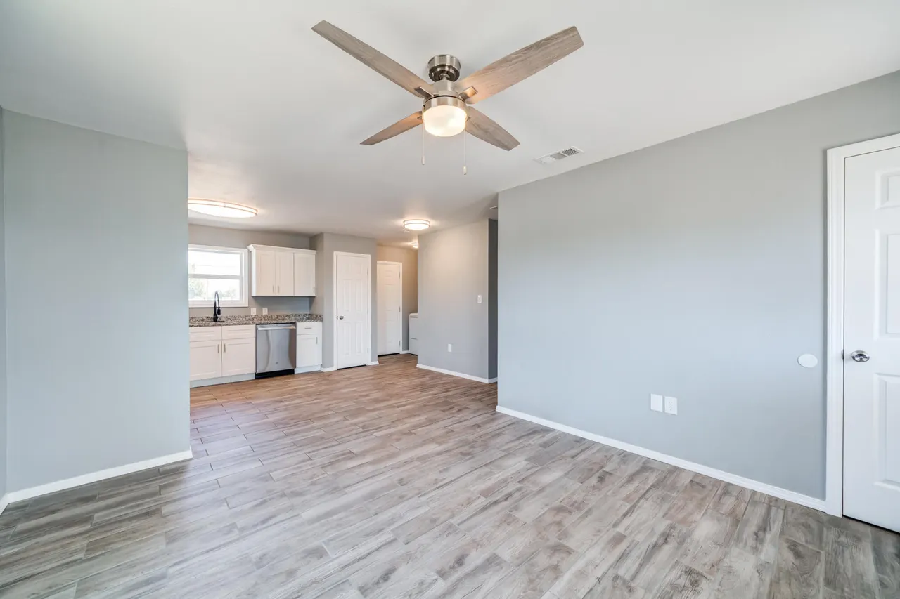 Photo 11 — 1101 Avenue F, Ralls, TX 79357