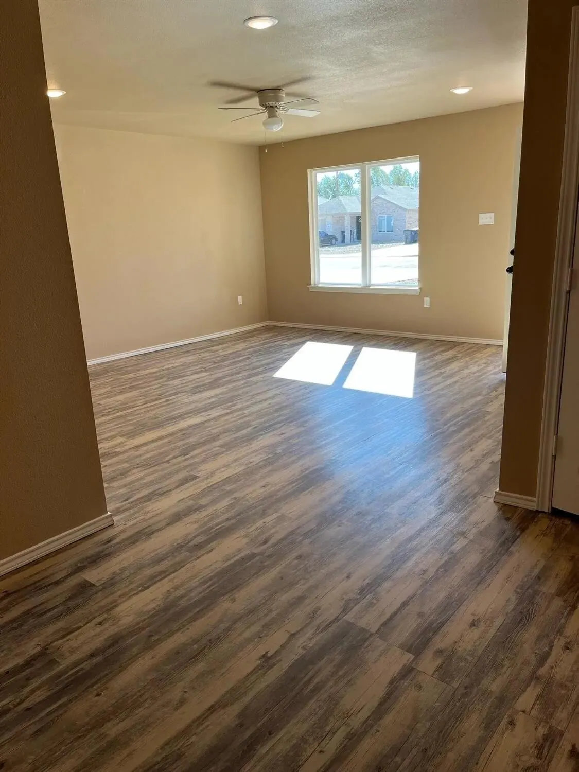 Photo 3 — 7431 4th Place, Lubbock, TX 79416