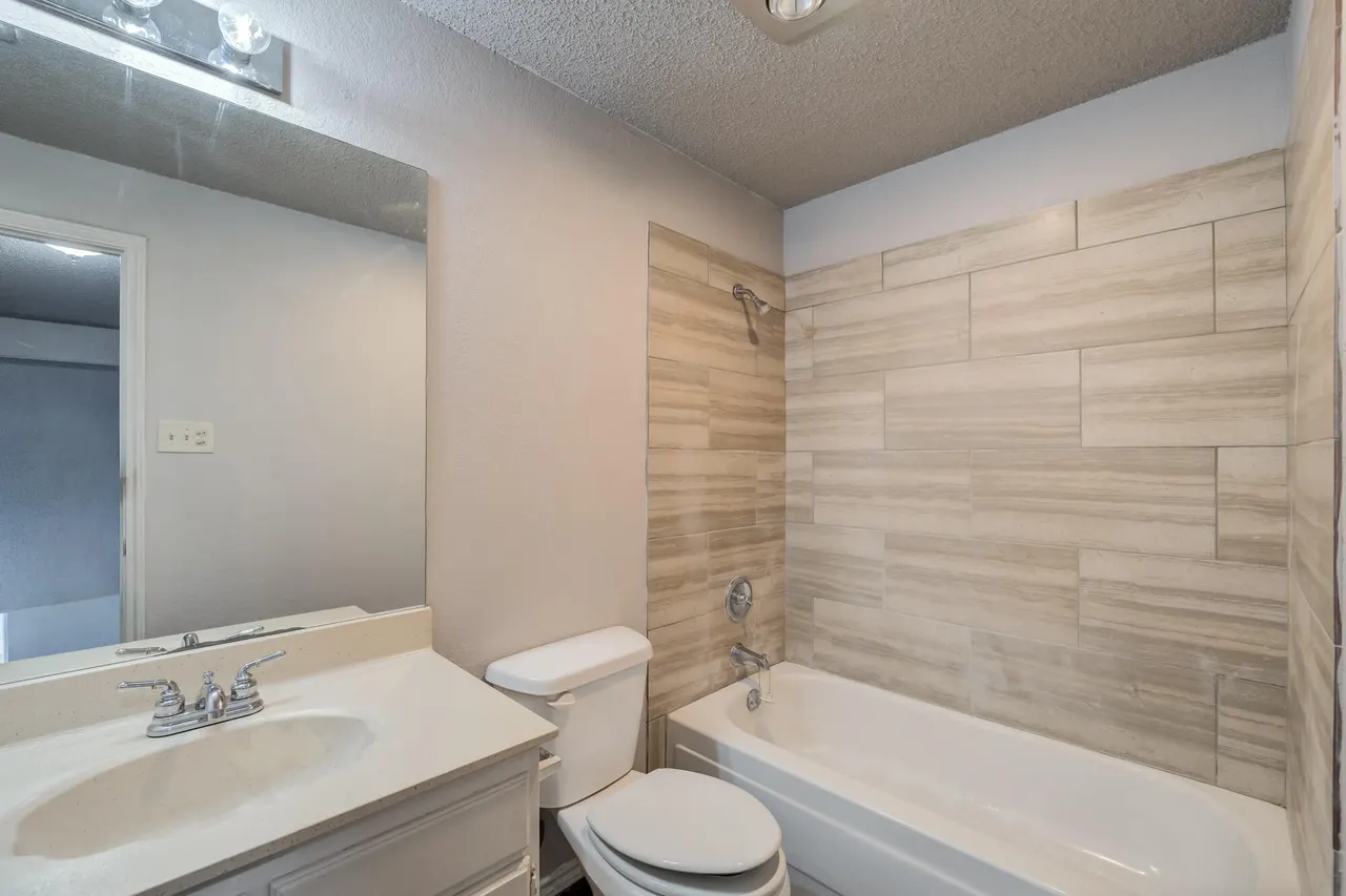 Photo 9 — 302 N Englewood Avenue, Lubbock, TX 79416