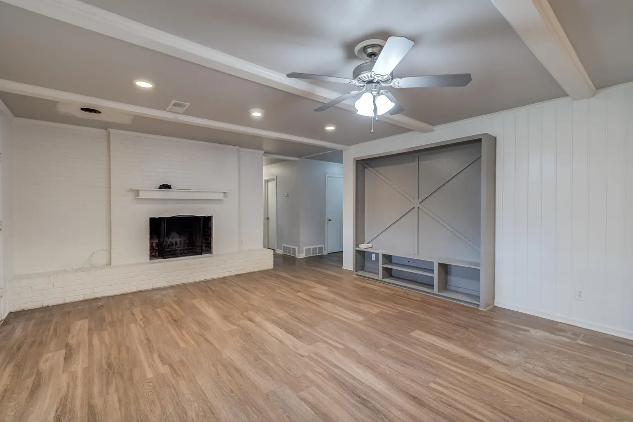 Photo 23 — 3610 48th Street, Lubbock, TX 79413